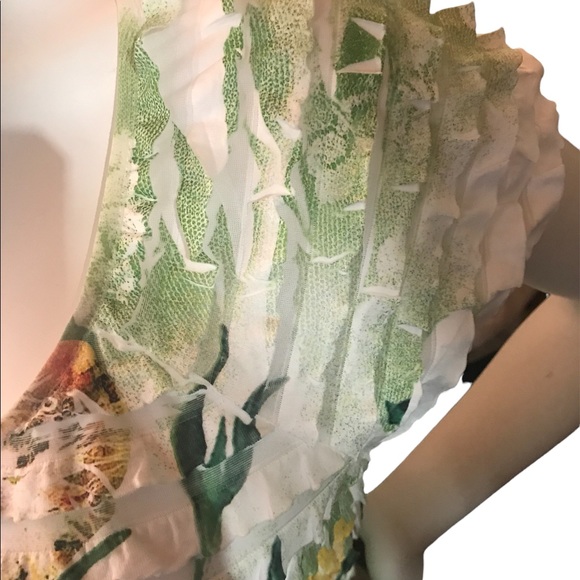 DRESSBARN Floral top with ruffles SIZE XL - Picture 4 of 7